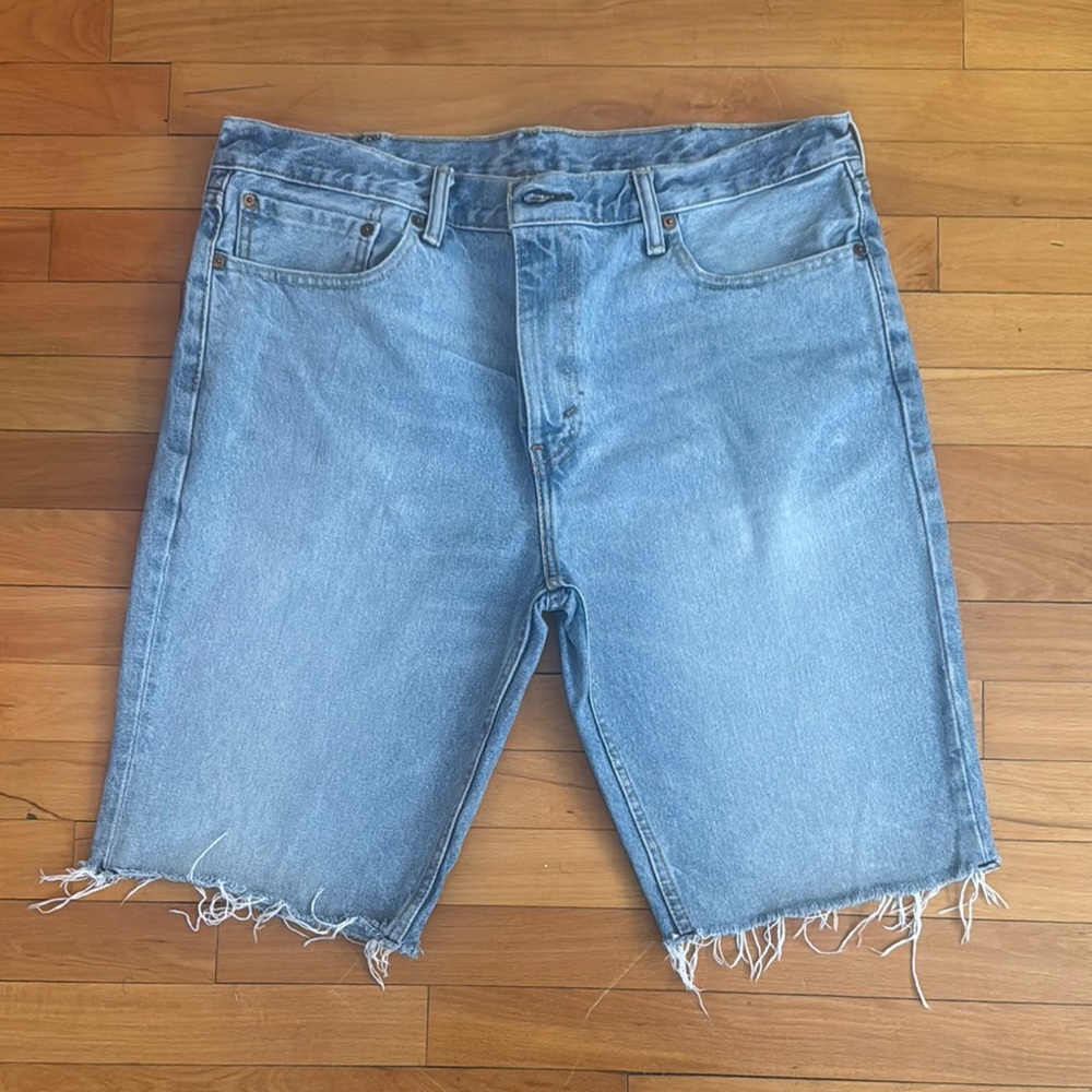 Levi's Men's Light Blue Denim Shorts